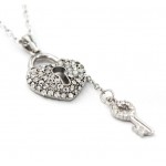 Necklace - Rhinestone Heart w/ Key Charms Necklace - Clear -  NE-JVSN8149CL